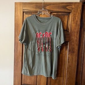 Womens Ac/DC shirt size M